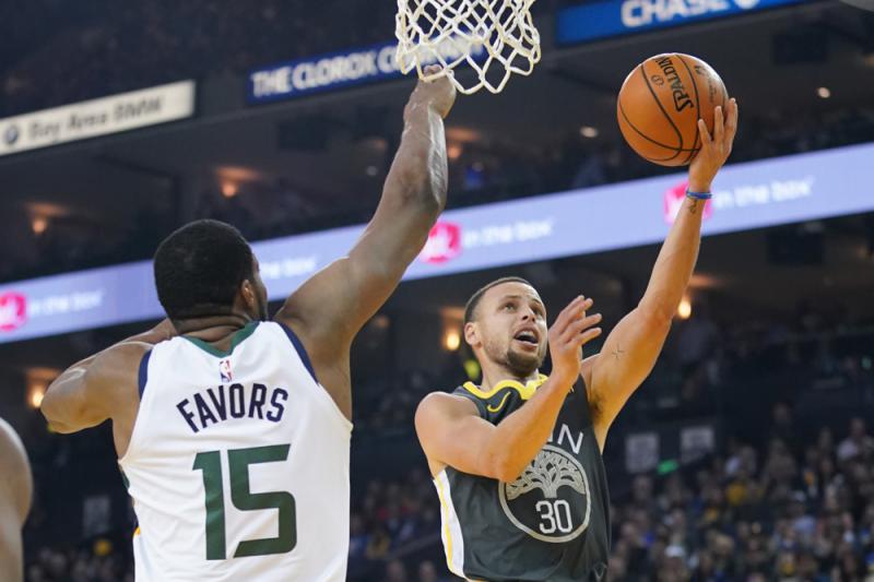 第三届康保草原风筝节开幕 数万民众齐放飞|三亿体育(图1) 三亿体育